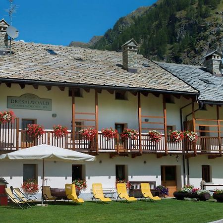 Bed and Breakfast Dresalwoald Грессоне-Сен-Жан Екстер'єр фото