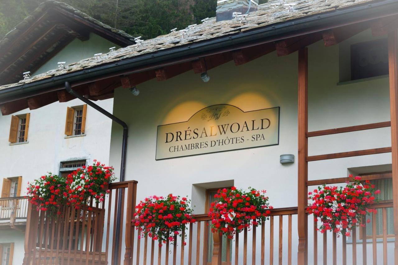 Bed and Breakfast Dresalwoald Грессоне-Сен-Жан Екстер'єр фото