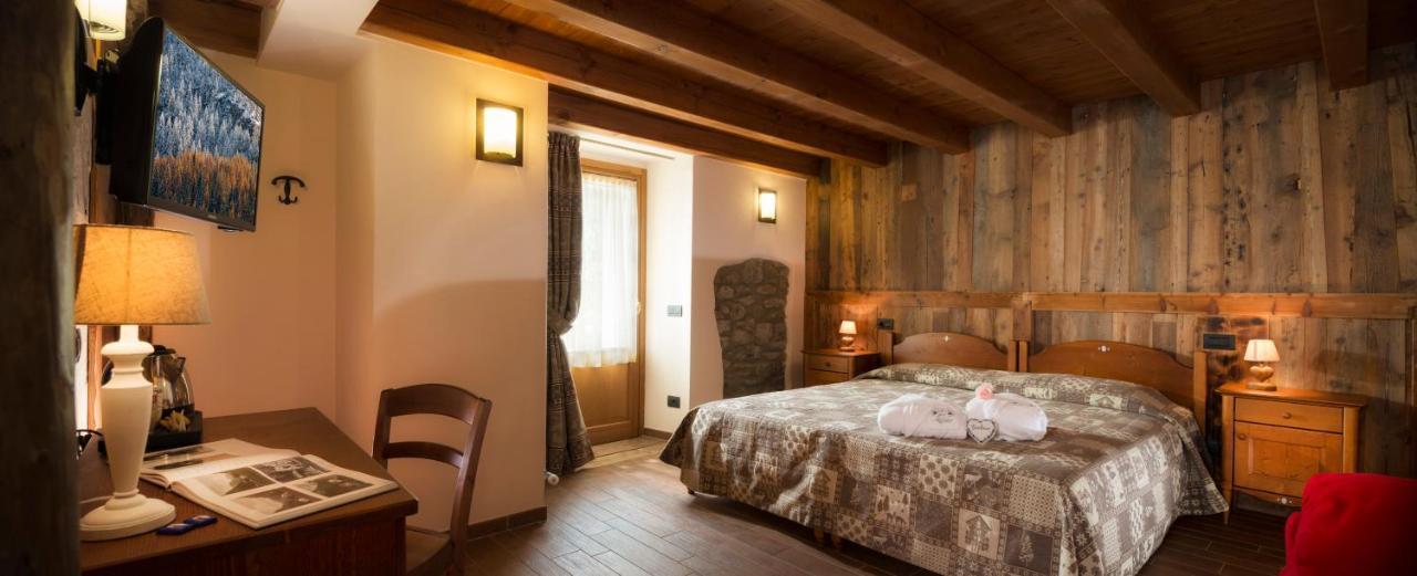 Bed and Breakfast Dresalwoald Грессоне-Сен-Жан Екстер'єр фото